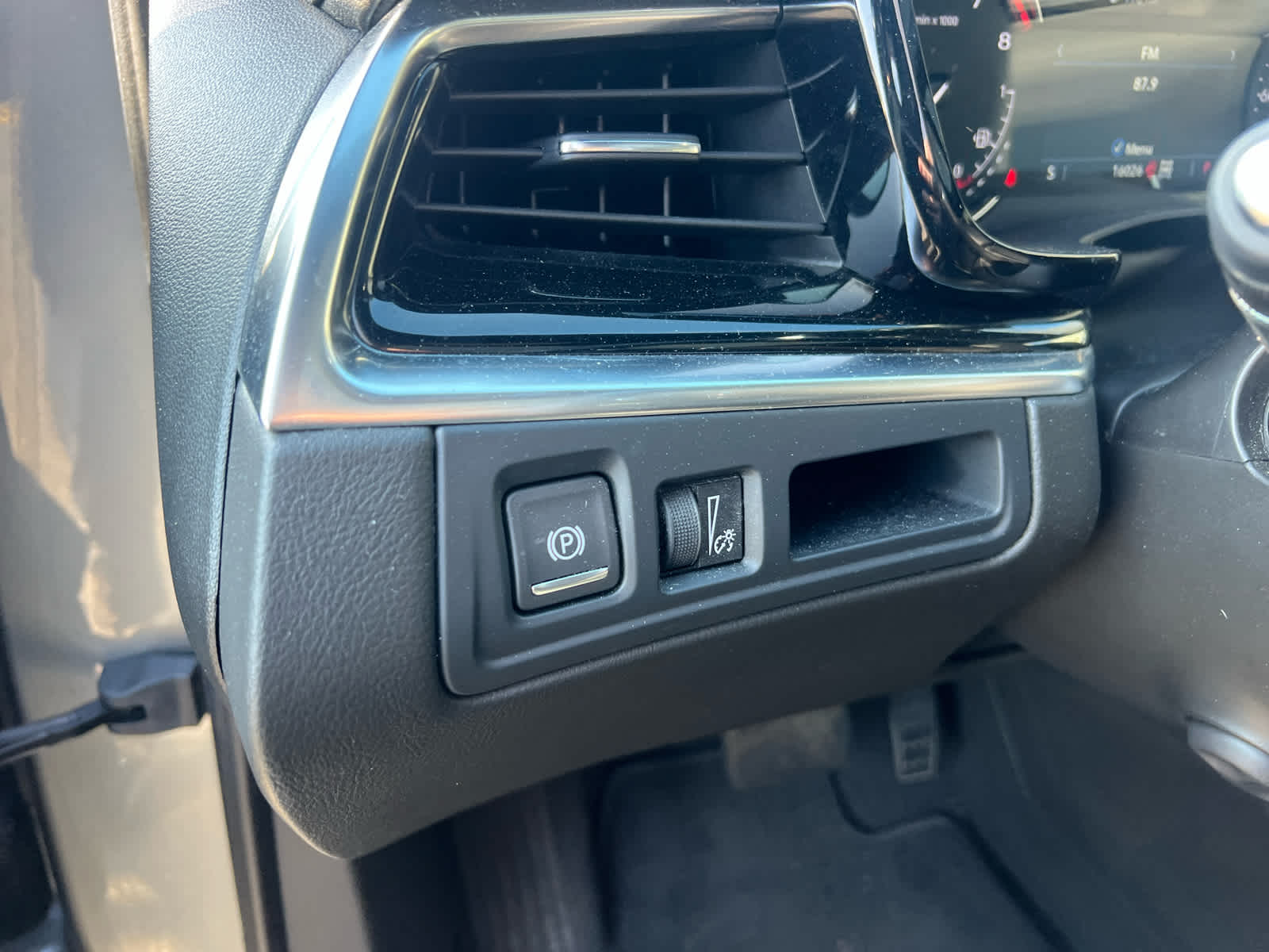 2023 Cadillac XT6 AWD Premium Luxury