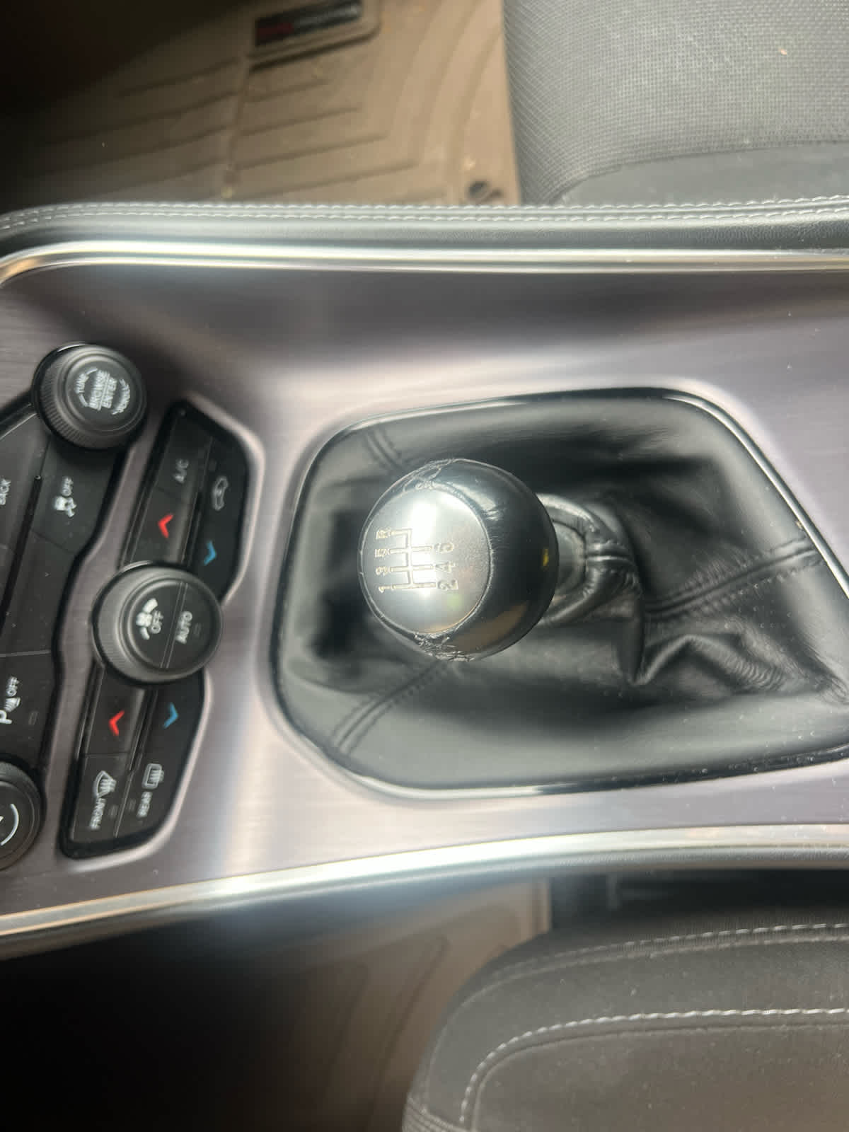 2016 Dodge Challenger R/T Shaker