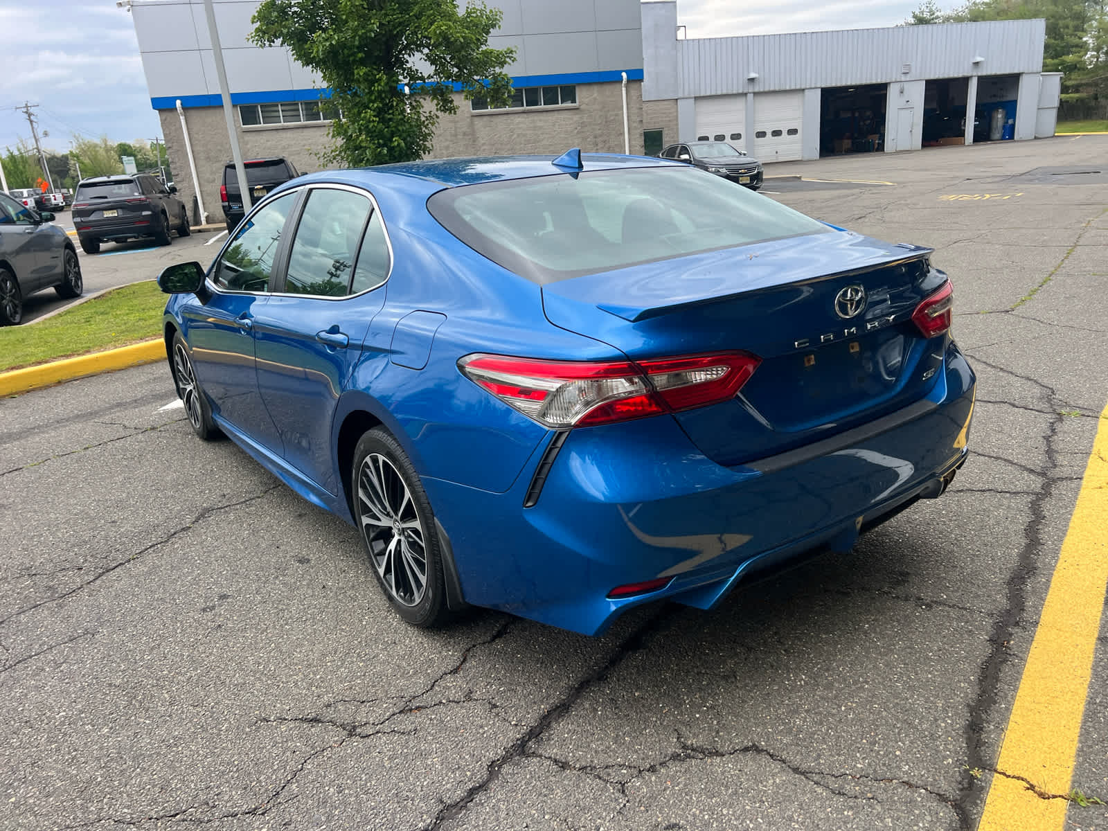 2019 Toyota Camry SE