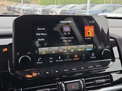 2022 Nissan Pathfinder SL