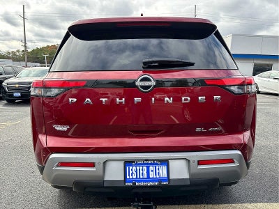 2022 Nissan Pathfinder SL