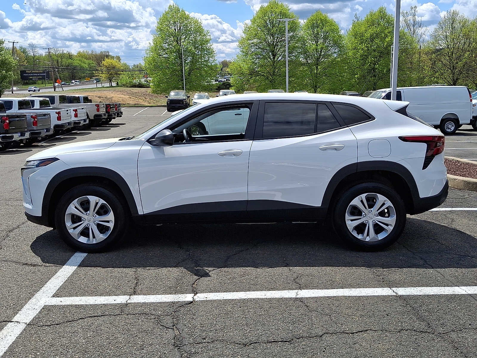 2025 Chevrolet Trax LS