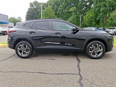 2024 Chevrolet Trax LT