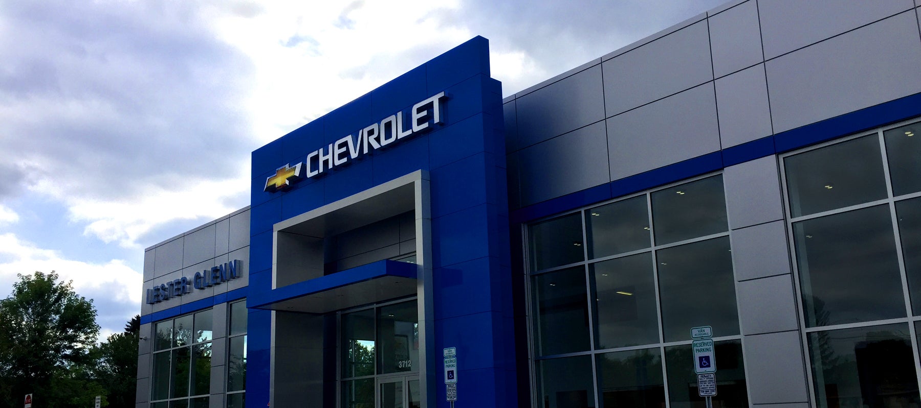 Lester Glenn Chevrolet of Freehold Showroom